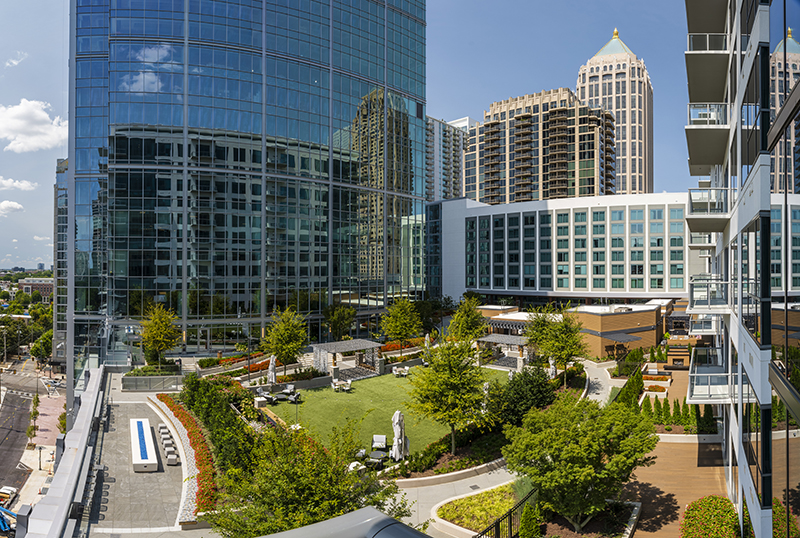 1105 Peachtree
