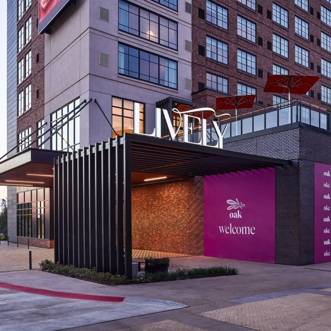Lively Hotel